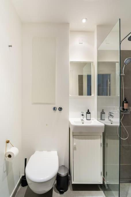 Cozy Apartment In Christianshavn W Two Balconies. Κοπεγχάγη Εξωτερικό φωτογραφία